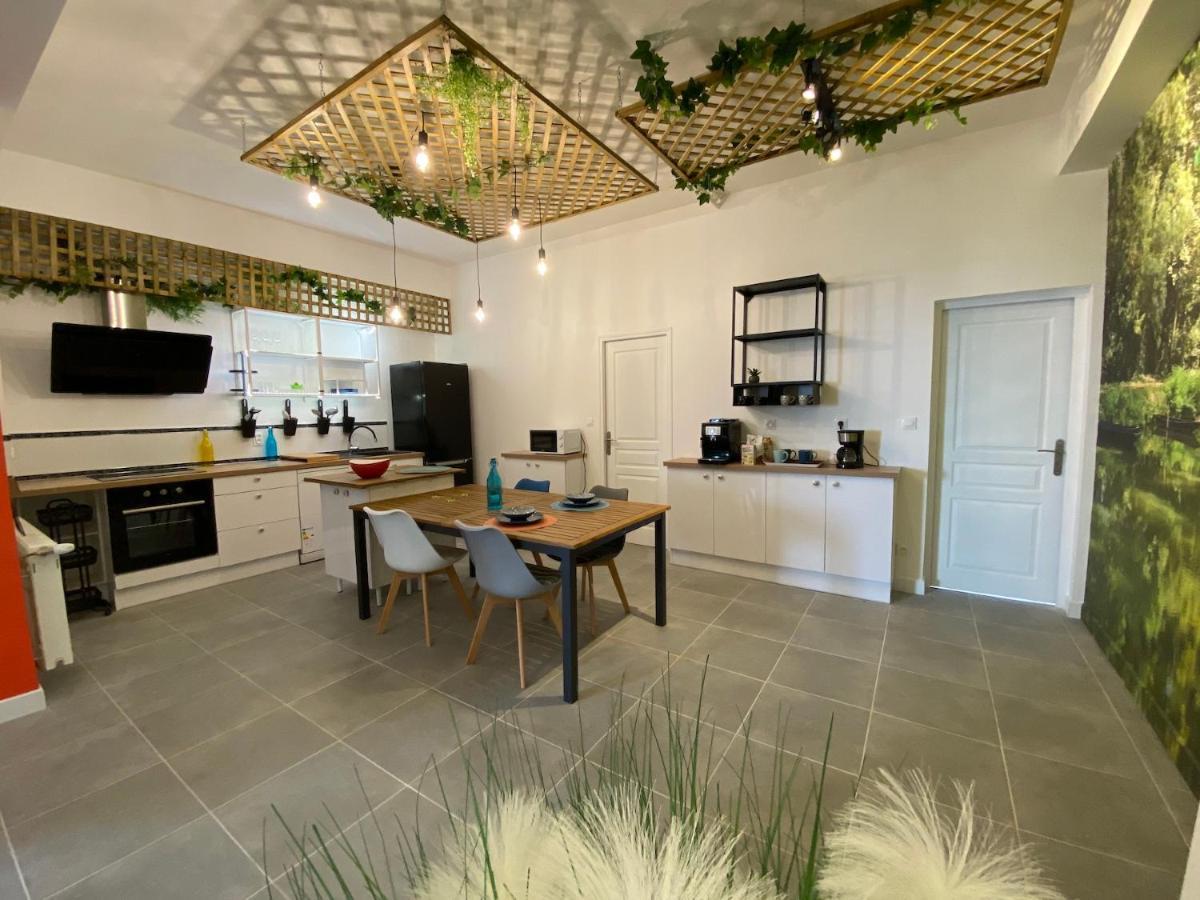 La Maison D'angelique: Gare-adjacent Colocation With Fiber & Netflix * Niort