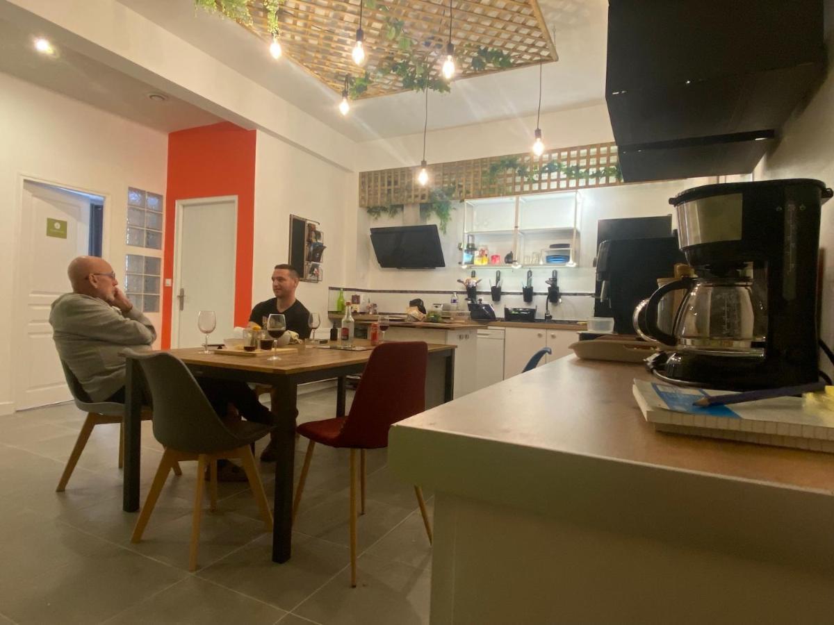 La Maison D'angelique: Gare-adjacent Colocation With Fiber & Netflix Homestay