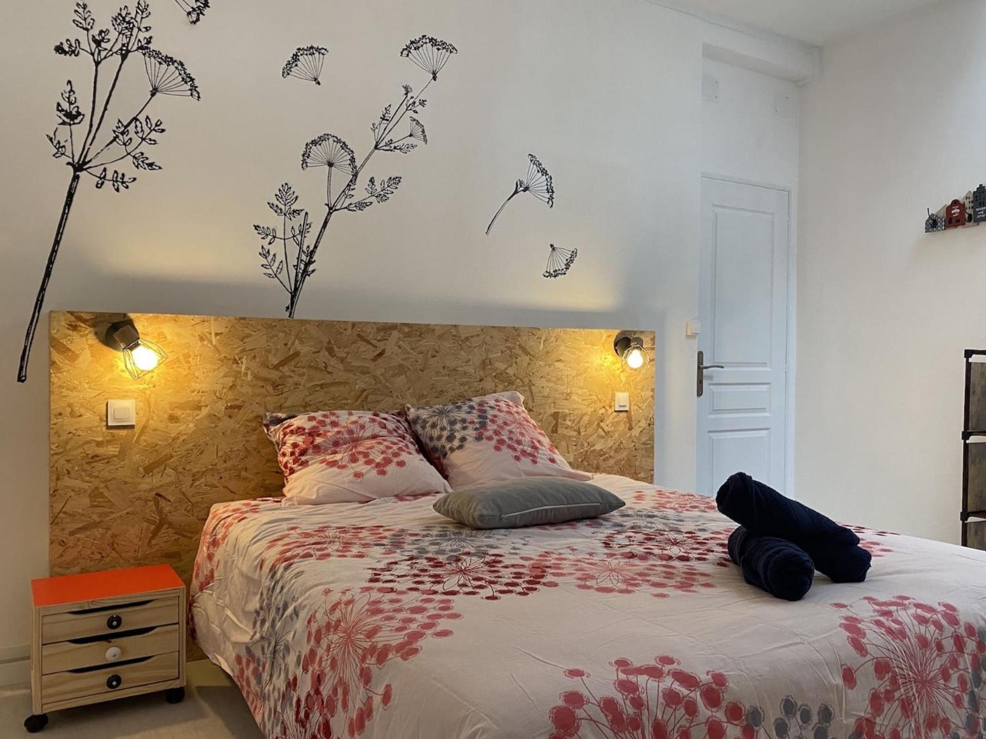 La Maison D'angelique: Gare-adjacent Colocation With Fiber & Netflix *