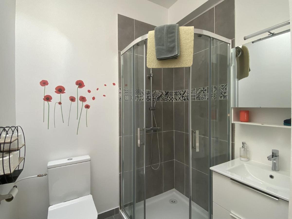 La Maison D'angelique: Gare-adjacent Colocation With Fiber & Netflix