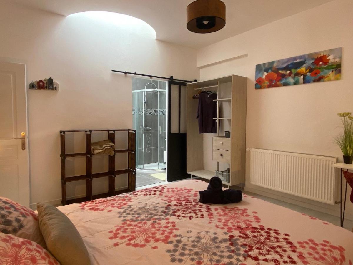 La Maison D'angelique: Gare-adjacent Colocation With Fiber & Netflix Niort